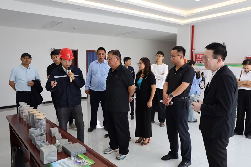 神木市政協副主席郝彥剛一行到神木恒穩公司調研指導