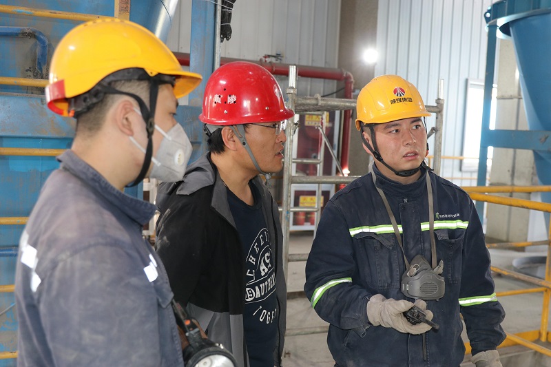 黃陵新材公司：牢固織密雨季防護網 雙階督查筑牢安全線